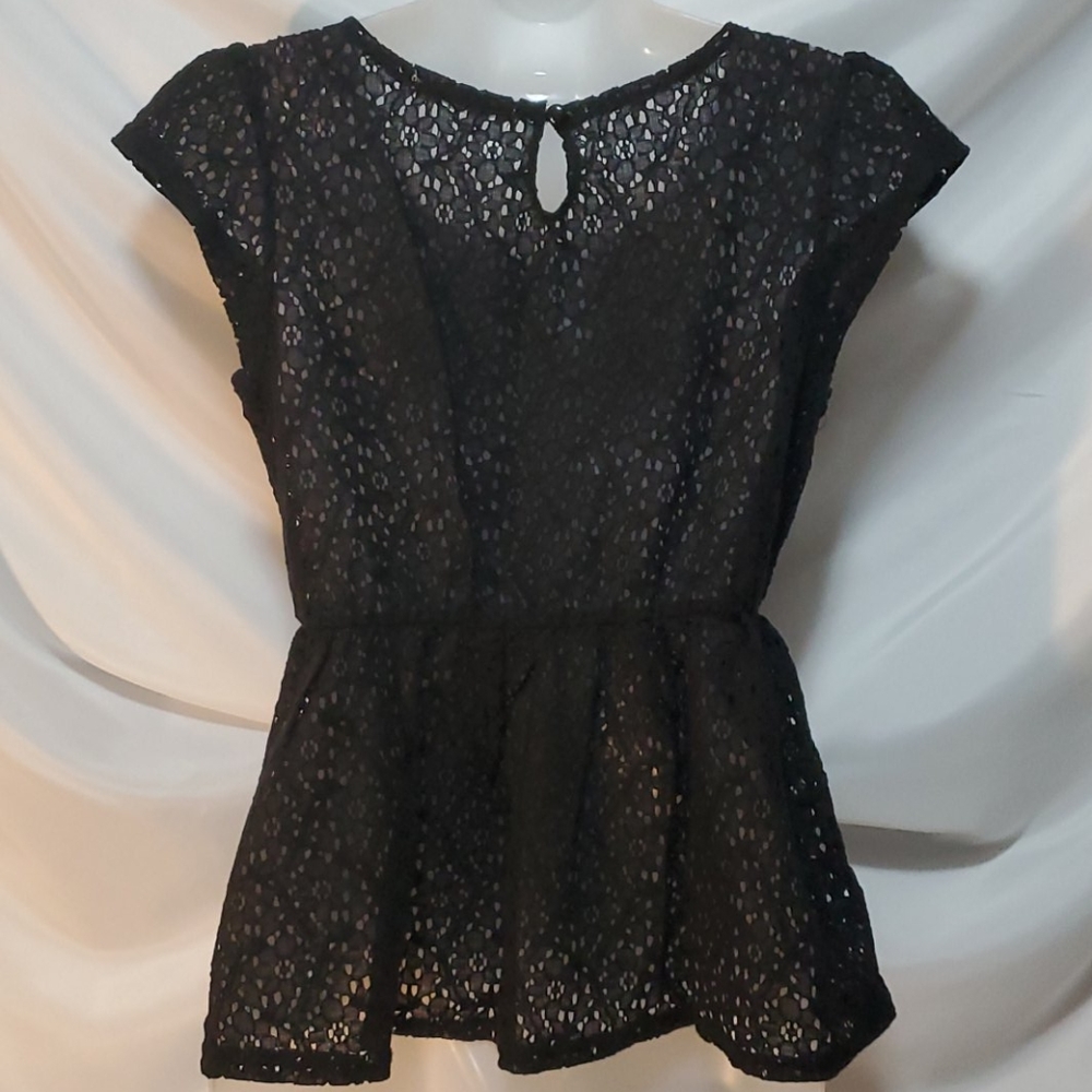 EUC Womens Black Lace Peplum Top Size Small - Picture 4 of 4